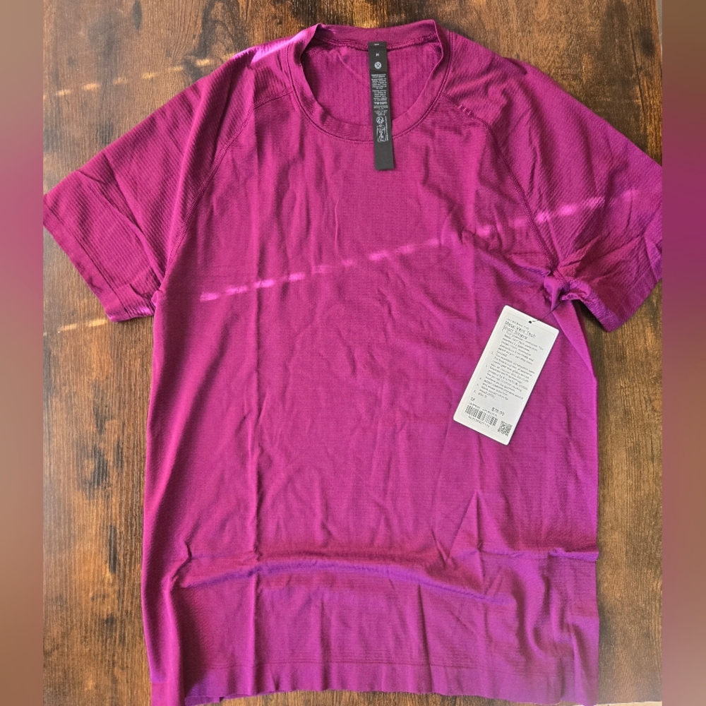 Lululemon Metal Vent Tech Short Sleeve Size M New